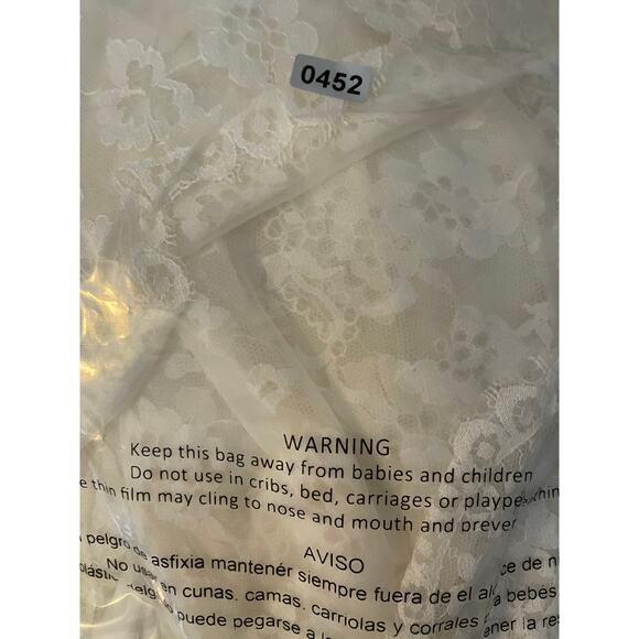 VTG. Leonora Lace Nylon Robe Size 12 Peignoir Bridal Renaissance Fairy Ethereal - Picture 11 of 11